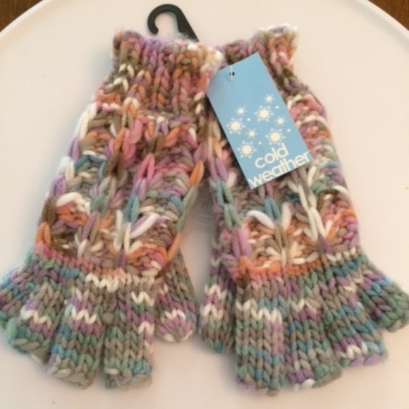 Accessories - Fingerless Knit Gloves